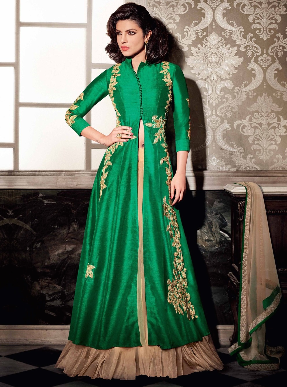 wedding lehenga of priyanka chopra